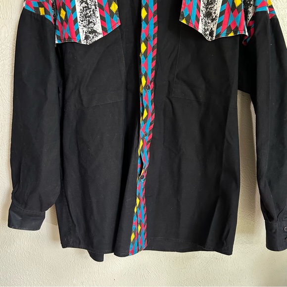 Vintage > 1990s LONG SLEEVE BUTTON DOWN FUNKY AZTEC PRINT WESTERN SHIRT > L - Picture 4 of 10